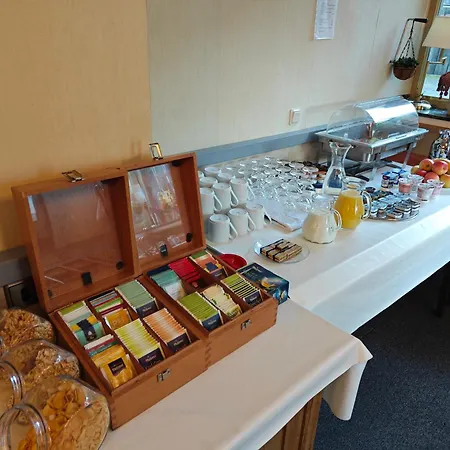 호텔 Urfter Hof Garni *