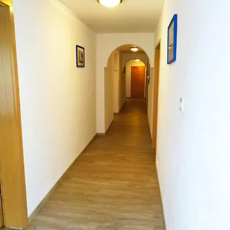 Urfter Hof Garni 호텔