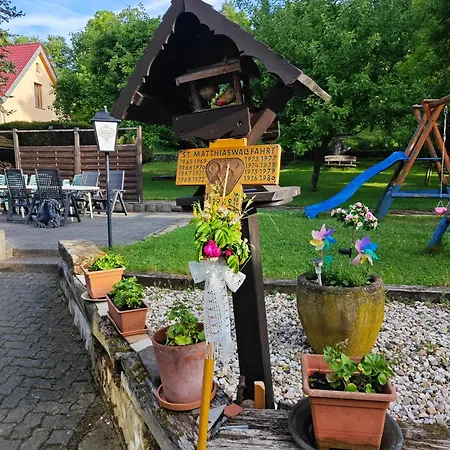 Отель Urfter Hof Garni Kall