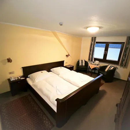 호텔 Urfter Hof Garni Kall